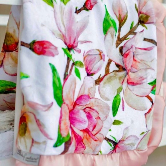 Minky Luxe “Minky Couture” 50 x 60 NWT - Picture 2 of 4